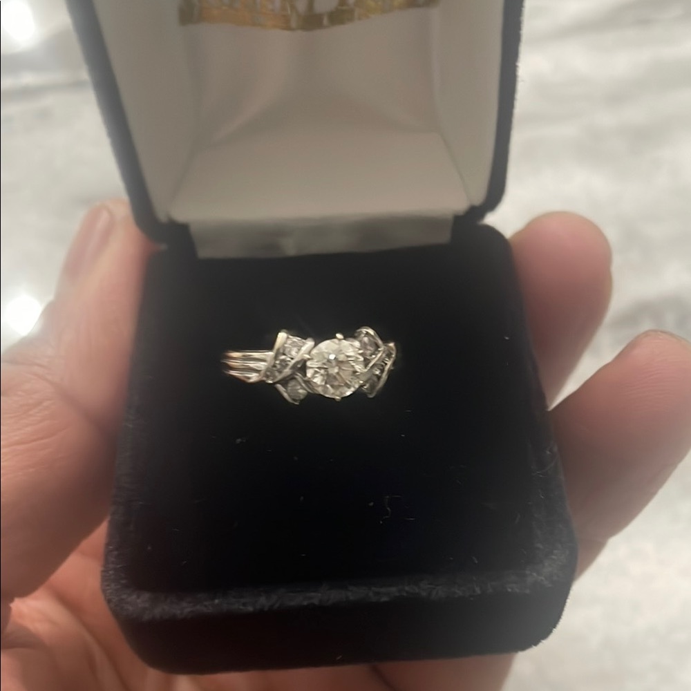 Elegant Silver Diamond Ring